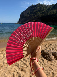 Éventail — Il fait trop chaud pour travailler